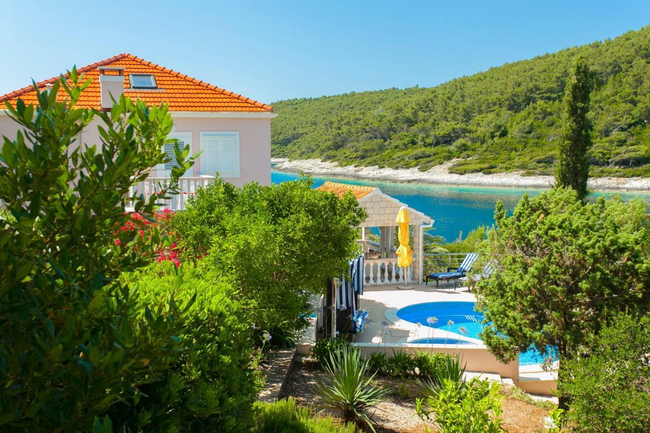 Waterfront Villa With Pool Vela Luka Exterior foto