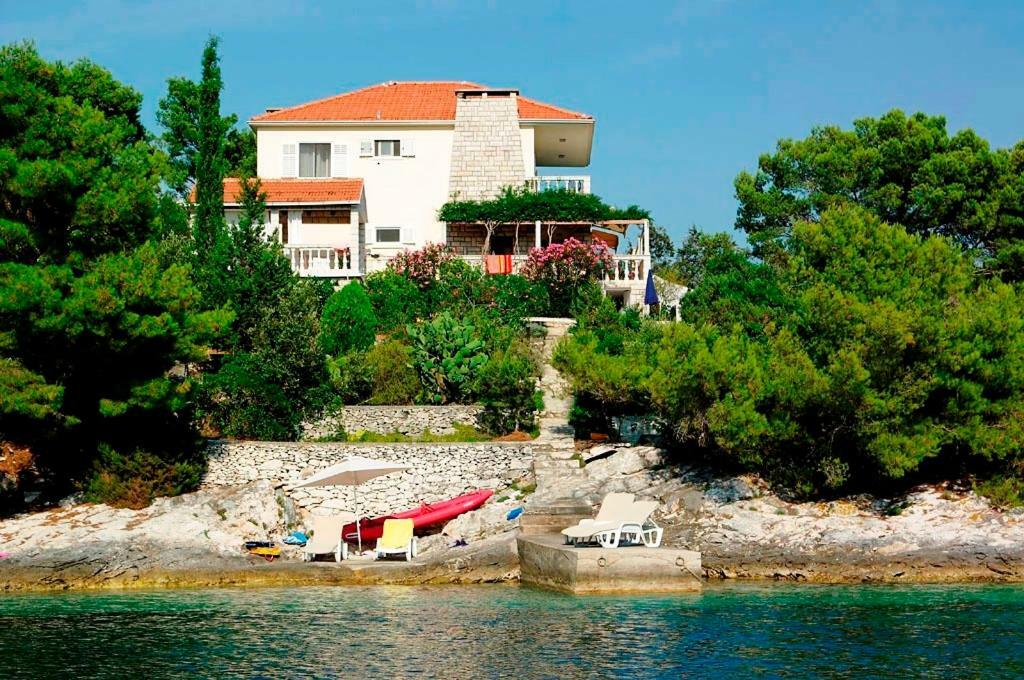 Waterfront Villa With Pool Vela Luka Exterior foto