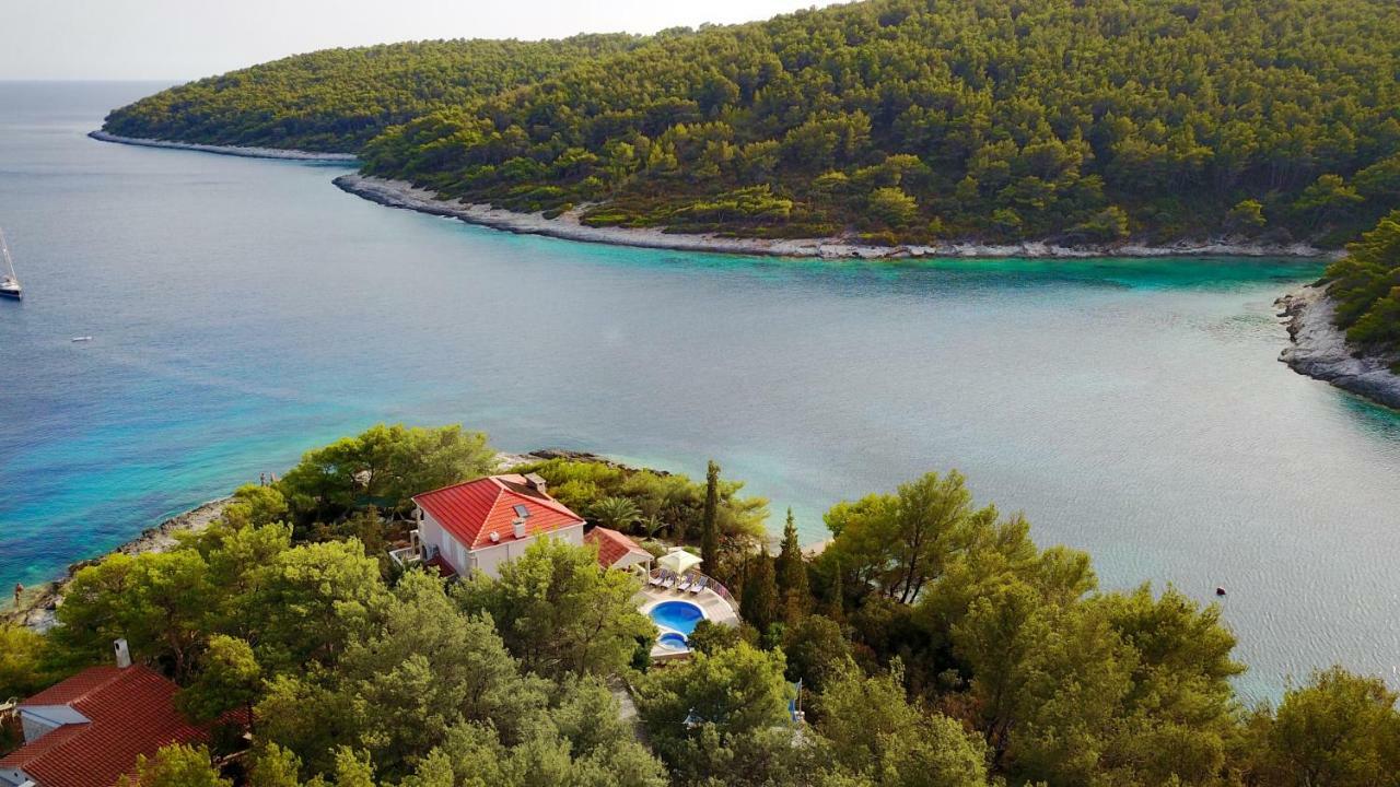 Waterfront Villa With Pool Vela Luka Exterior foto